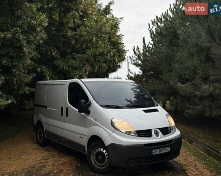 Белый Рено Трафик, объемом двигателя 2 л и пробегом 268 тыс. км за 11500 $, фото 1 на Automoto.ua