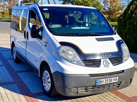 Білий Рено Трафік, об'ємом двигуна 2 л та пробігом 400 тис. км за 11000 $, фото 1 на Automoto.ua