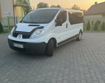 Белый Рено Трафик, объемом двигателя 2 л и пробегом 245 тыс. км за 14350 $, фото 1 на Automoto.ua