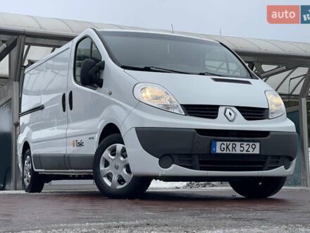 Білий Рено Трафік, об'ємом двигуна 2 л та пробігом 224 тис. км за 13650 $, фото 1 на Automoto.ua