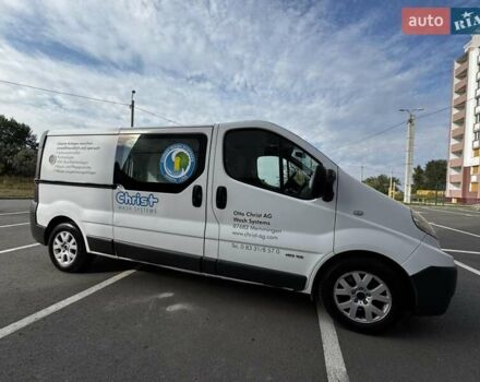 Белый Рено Трафик, объемом двигателя 2 л и пробегом 315 тыс. км за 11500 $, фото 1 на Automoto.ua