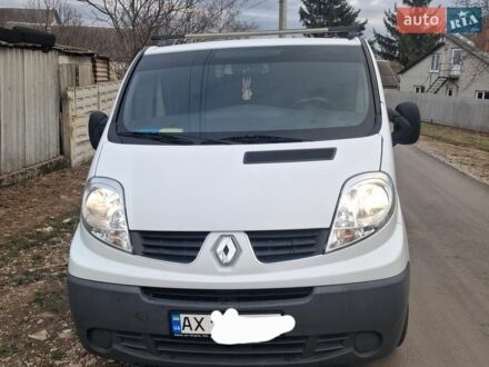 Белый Рено Трафик, объемом двигателя 2 л и пробегом 296 тыс. км за 11500 $, фото 1 на Automoto.ua