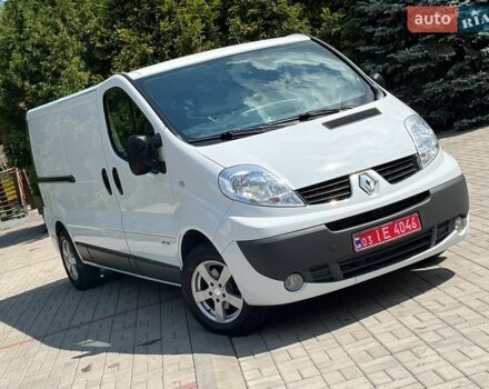Белый Рено Трафик, объемом двигателя 2 л и пробегом 171 тыс. км за 14444 $, фото 1 на Automoto.ua