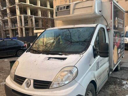 Белый Рено Трафик, объемом двигателя 2 л и пробегом 210 тыс. км за 7950 $, фото 1 на Automoto.ua