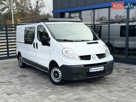 Белый Рено Трафик, объемом двигателя 2 л и пробегом 193 тыс. км за 15750 $, фото 1 на Automoto.ua