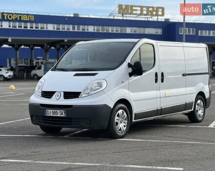 Белый Рено Трафик, объемом двигателя 2 л и пробегом 162 тыс. км за 13500 $, фото 1 на Automoto.ua