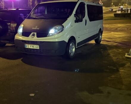 Білий Рено Трафік, об'ємом двигуна 2 л та пробігом 355 тис. км за 8800 $, фото 1 на Automoto.ua