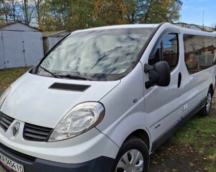 Белый Рено Трафик, объемом двигателя 2 л и пробегом 420 тыс. км за 11000 $, фото 1 на Automoto.ua