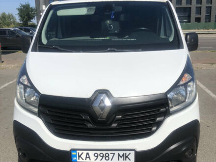 Белый Рено Трафик, объемом двигателя 1.6 л и пробегом 260 тыс. км за 14800 $, фото 1 на Automoto.ua