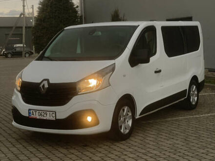 Белый Рено Трафик, объемом двигателя 1.6 л и пробегом 160 тыс. км за 14950 $, фото 1 на Automoto.ua