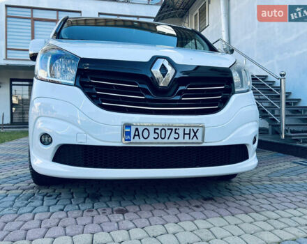 Белый Рено Трафик, объемом двигателя 1.6 л и пробегом 340 тыс. км за 13800 $, фото 1 на Automoto.ua