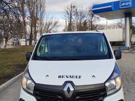 Белый Рено Трафик, объемом двигателя 1.6 л и пробегом 303 тыс. км за 14500 $, фото 1 на Automoto.ua