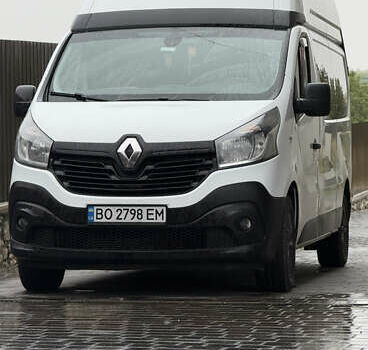 Белый Рено Трафик, объемом двигателя 1.6 л и пробегом 305 тыс. км за 16500 $, фото 1 на Automoto.ua