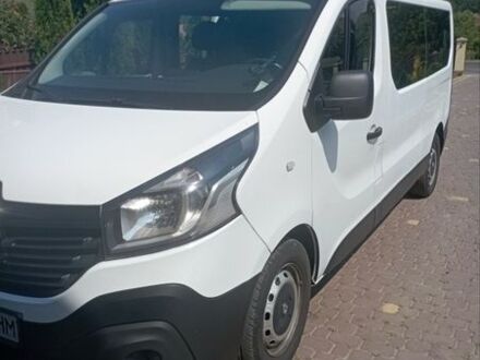 Белый Рено Трафик, объемом двигателя 1.6 л и пробегом 250 тыс. км за 12500 $, фото 1 на Automoto.ua