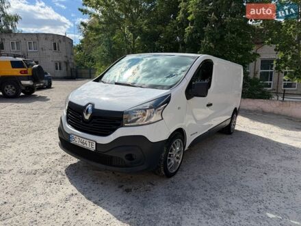 Белый Рено Трафик, объемом двигателя 1.6 л и пробегом 255 тыс. км за 13500 $, фото 1 на Automoto.ua