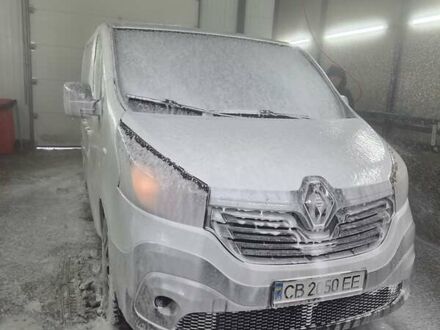 Белый Рено Трафик, объемом двигателя 1.6 л и пробегом 203 тыс. км за 16000 $, фото 1 на Automoto.ua