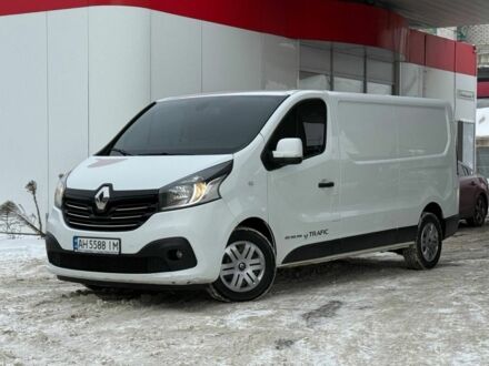 Белый Рено Трафик, объемом двигателя 1.6 л и пробегом 240 тыс. км за 10999 $, фото 1 на Automoto.ua