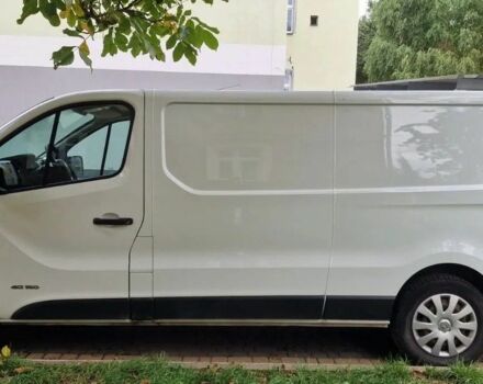 Белый Рено Трафик, объемом двигателя 1.6 л и пробегом 201 тыс. км за 10000 $, фото 1 на Automoto.ua