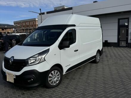 Белый Рено Трафик, объемом двигателя 1.6 л и пробегом 275 тыс. км за 15500 $, фото 1 на Automoto.ua