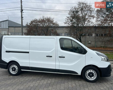 Белый Рено Трафик, объемом двигателя 1.6 л и пробегом 217 тыс. км за 16400 $, фото 1 на Automoto.ua