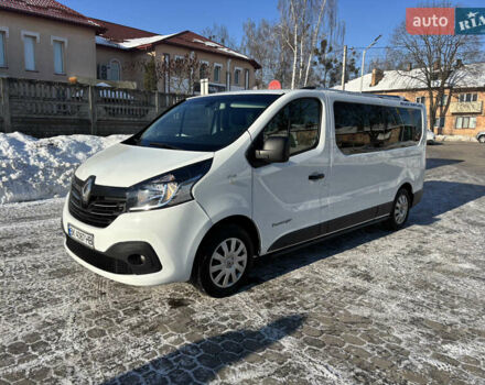 Белый Рено Трафик, объемом двигателя 1.6 л и пробегом 223 тыс. км за 15000 $, фото 1 на Automoto.ua