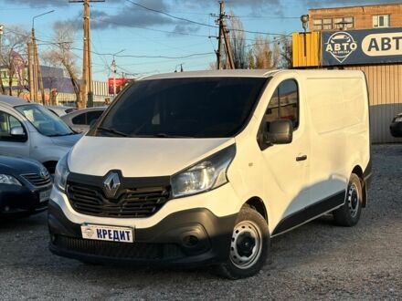 Белый Рено Трафик, объемом двигателя 1.6 л и пробегом 300 тыс. км за 8850 $, фото 1 на Automoto.ua