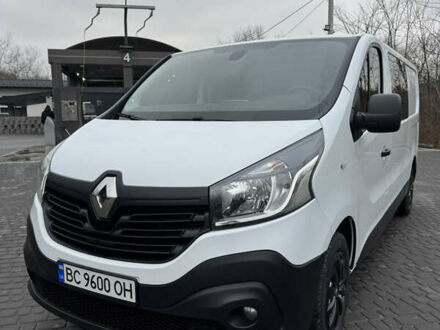 Белый Рено Трафик, объемом двигателя 1.6 л и пробегом 159 тыс. км за 16400 $, фото 1 на Automoto.ua