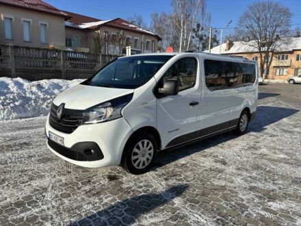 Белый Рено Трафик, объемом двигателя 1.6 л и пробегом 230 тыс. км за 15000 $, фото 1 на Automoto.ua