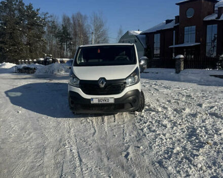 Белый Рено Трафик, объемом двигателя 1.6 л и пробегом 257 тыс. км за 15800 $, фото 1 на Automoto.ua