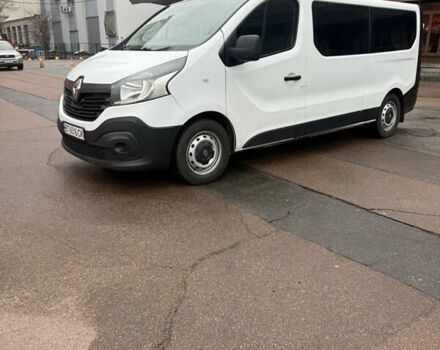 Белый Рено Трафик, объемом двигателя 1.6 л и пробегом 253 тыс. км за 13900 $, фото 1 на Automoto.ua