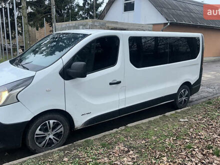Белый Рено Трафик, объемом двигателя 1.6 л и пробегом 250 тыс. км за 15200 $, фото 1 на Automoto.ua
