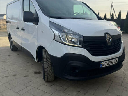 Белый Рено Трафик, объемом двигателя 1.6 л и пробегом 239 тыс. км за 10500 $, фото 1 на Automoto.ua