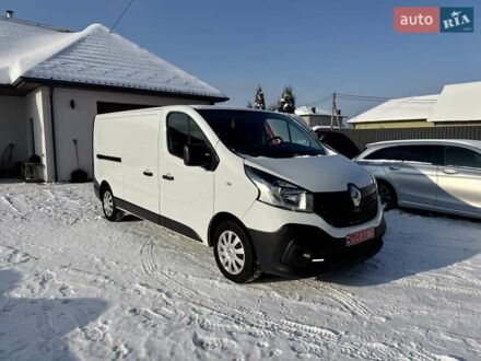 Белый Рено Трафик, объемом двигателя 1.6 л и пробегом 202 тыс. км за 12900 $, фото 1 на Automoto.ua