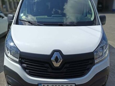 Белый Рено Трафик, объемом двигателя 1.6 л и пробегом 380 тыс. км за 15200 $, фото 1 на Automoto.ua