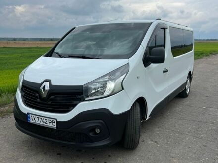 Білий Рено Трафік, об'ємом двигуна 1.6 л та пробігом 261 тис. км за 18000 $, фото 1 на Automoto.ua