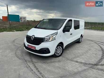 Белый Рено Трафик, объемом двигателя 1.6 л и пробегом 220 тыс. км за 17500 $, фото 1 на Automoto.ua