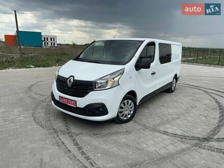 Белый Рено Трафик, объемом двигателя 1.6 л и пробегом 220 тыс. км за 17500 $, фото 1 на Automoto.ua