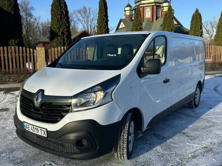 Білий Рено Трафік, об'ємом двигуна 1.6 л та пробігом 220 тис. км за 12000 $, фото 1 на Automoto.ua