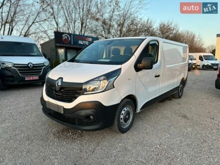 Белый Рено Трафик, объемом двигателя 1.6 л и пробегом 220 тыс. км за 14300 $, фото 1 на Automoto.ua
