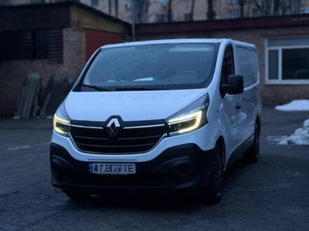 Білий Рено Трафік, об'ємом двигуна 1.6 л та пробігом 200 тис. км за 17460 $, фото 1 на Automoto.ua