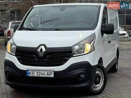 Белый Рено Трафик, объемом двигателя 1.6 л и пробегом 174 тыс. км за 15999 $, фото 1 на Automoto.ua