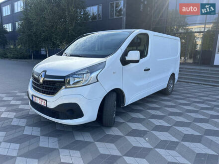 Белый Рено Трафик, объемом двигателя 1.6 л и пробегом 179 тыс. км за 13500 $, фото 1 на Automoto.ua