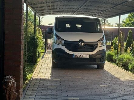 Білий Рено Трафік, об'ємом двигуна 1.6 л та пробігом 206 тис. км за 17900 $, фото 1 на Automoto.ua