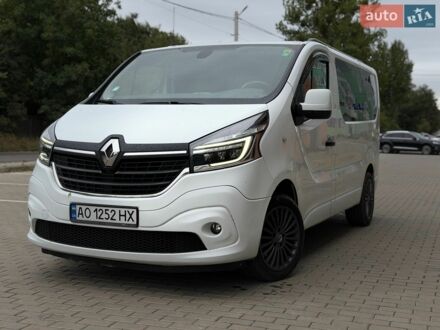 Белый Рено Трафик, объемом двигателя 2 л и пробегом 182 тыс. км за 24500 $, фото 1 на Automoto.ua