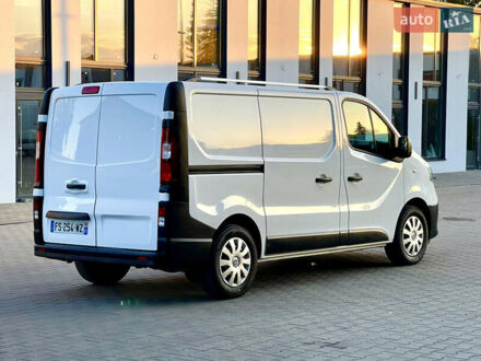 Білий Рено Трафік, об'ємом двигуна 2 л та пробігом 160 тис. км за 17200 $, фото 1 на Automoto.ua