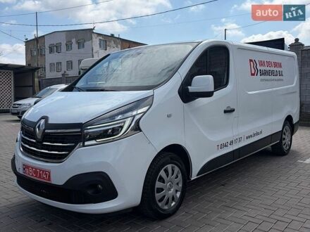 Белый Рено Трафик, объемом двигателя 2 л и пробегом 141 тыс. км за 16900 $, фото 1 на Automoto.ua