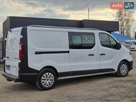 Белый Рено Трафик, объемом двигателя 2 л и пробегом 206 тыс. км за 22999 $, фото 1 на Automoto.ua