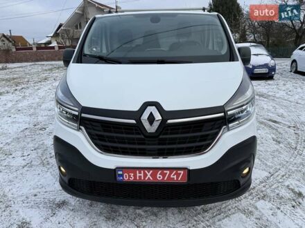 Белый Рено Трафик, объемом двигателя 2 л и пробегом 50 тыс. км за 21300 $, фото 1 на Automoto.ua