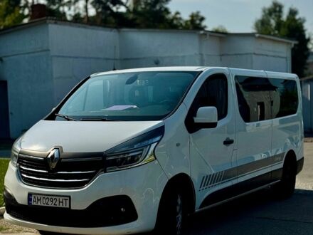 Білий Рено Трафік, об'ємом двигуна 2 л та пробігом 252 тис. км за 24800 $, фото 1 на Automoto.ua