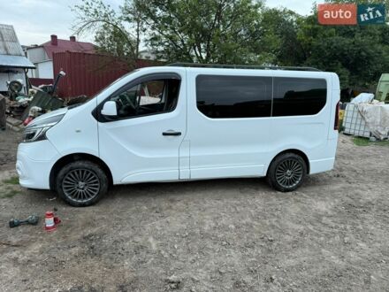Білий Рено Трафік, об'ємом двигуна 2 л та пробігом 170 тис. км за 21500 $, фото 1 на Automoto.ua